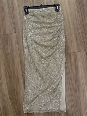 Long skirt